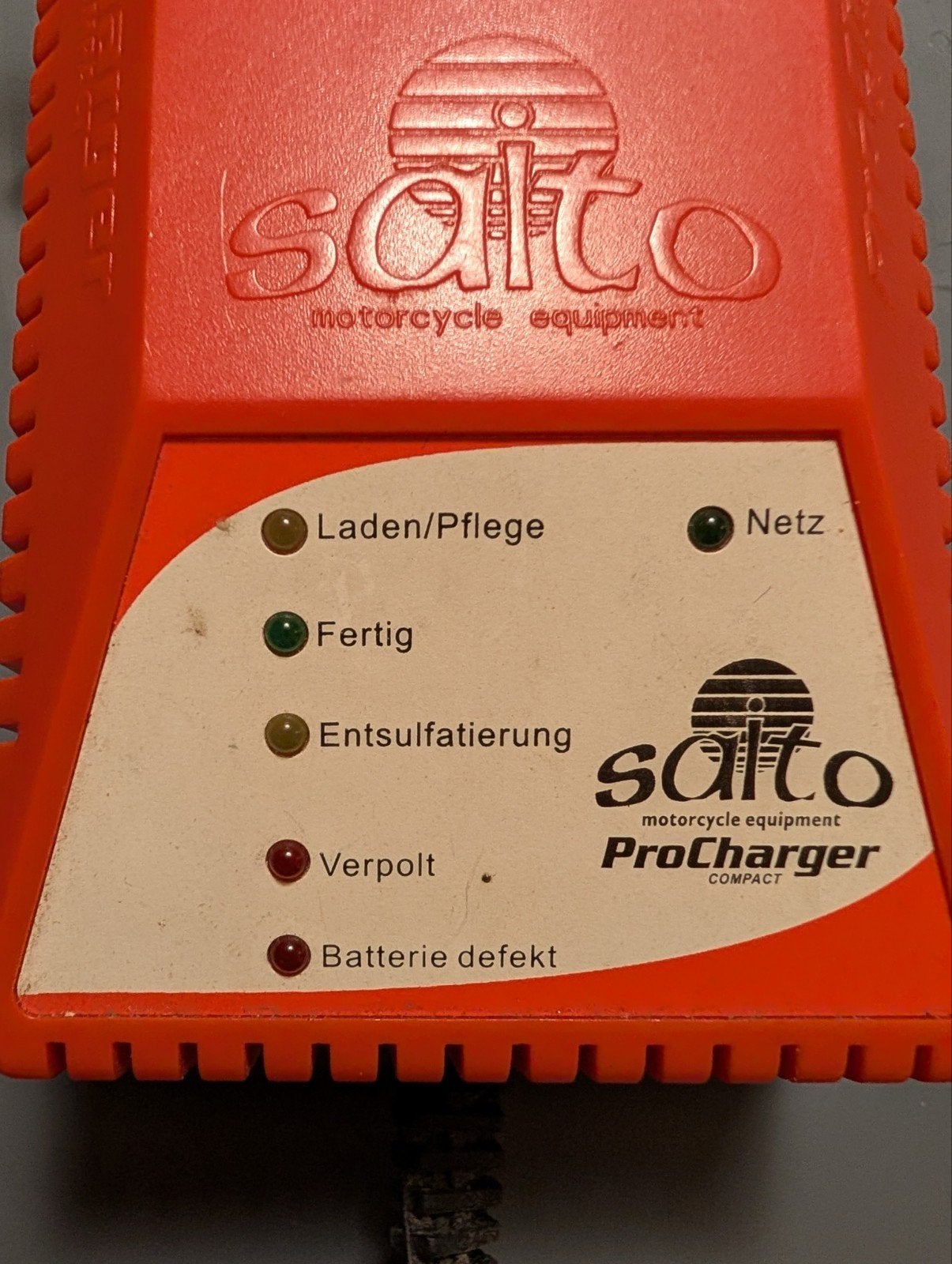 Saito ProCharger acculader met onderhoudsfuncti, Gebruikt