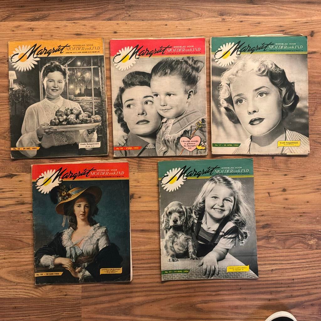5x Margriet Weekblad voor Moeder en Kind (1951-1955), Ophalen of Verzenden, Gelezen, Damesbladen