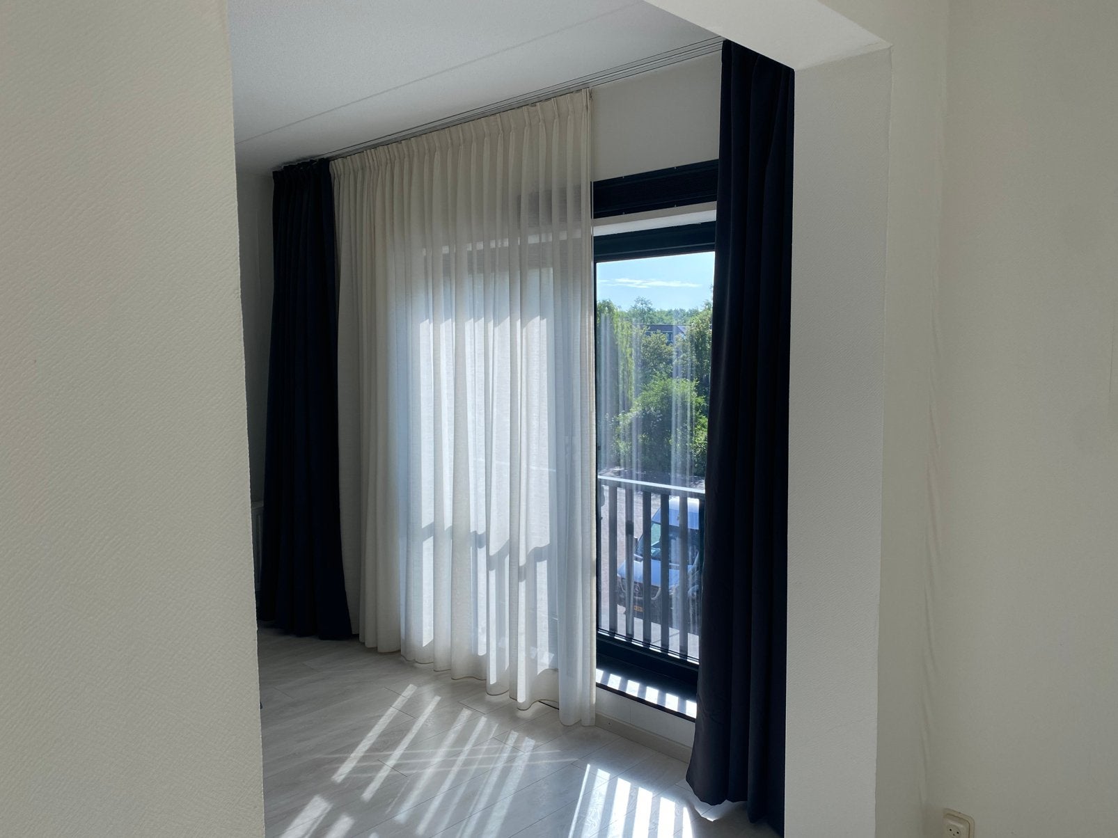 3x luxe verduisterend grijs gordijn 274 x 256 cm, Verduisterend, Ophalen of Verzenden, Zo goed als nieuw, Gordijn