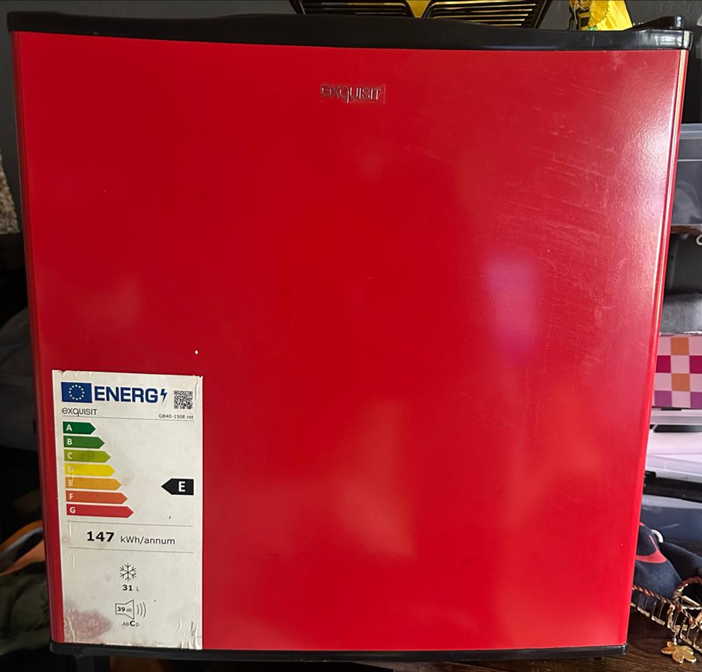 Rode koelkast en vriezer voor studentenkamer - Z.G.A.N., 75 tot 100 liter, Met aparte vriezer, Zo goed als nieuw, 45 tot 60 cm
