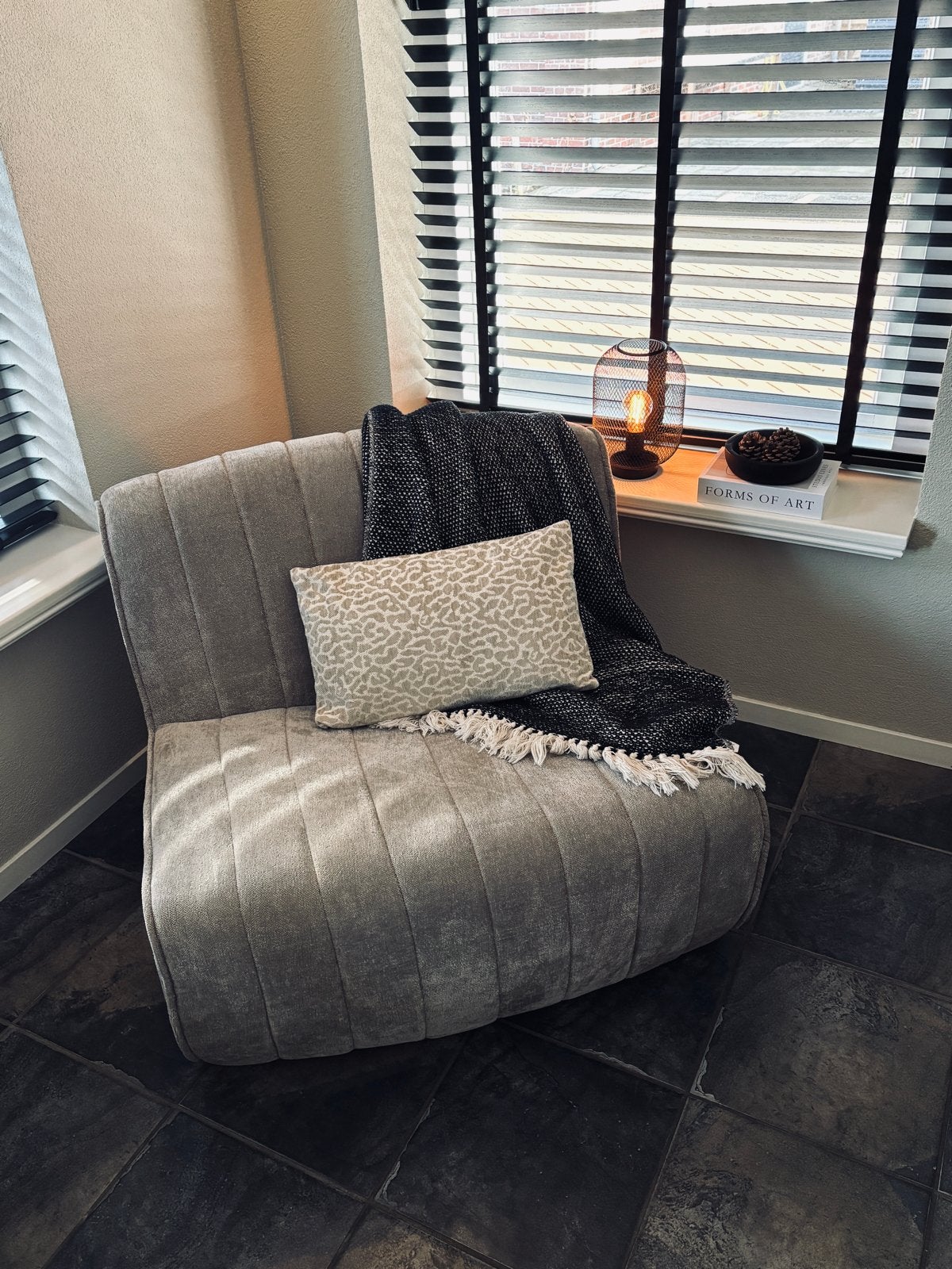 Kwantum Fauteuil Busto - Beige, Ophalen, Zo goed als nieuw, Stof, 50 tot 75 cm