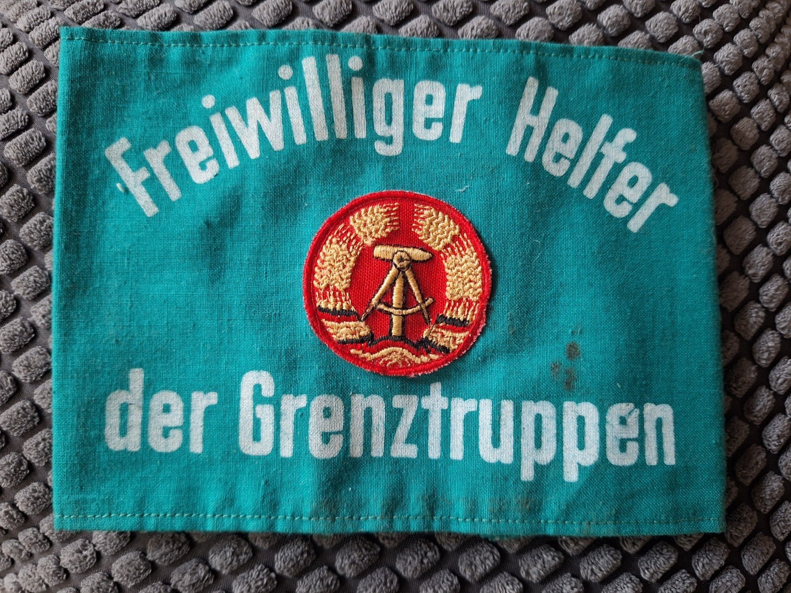 DDR Grenztruppen armband, Ophalen of Verzenden, Landmacht, Duitsland, Embleem of Badge