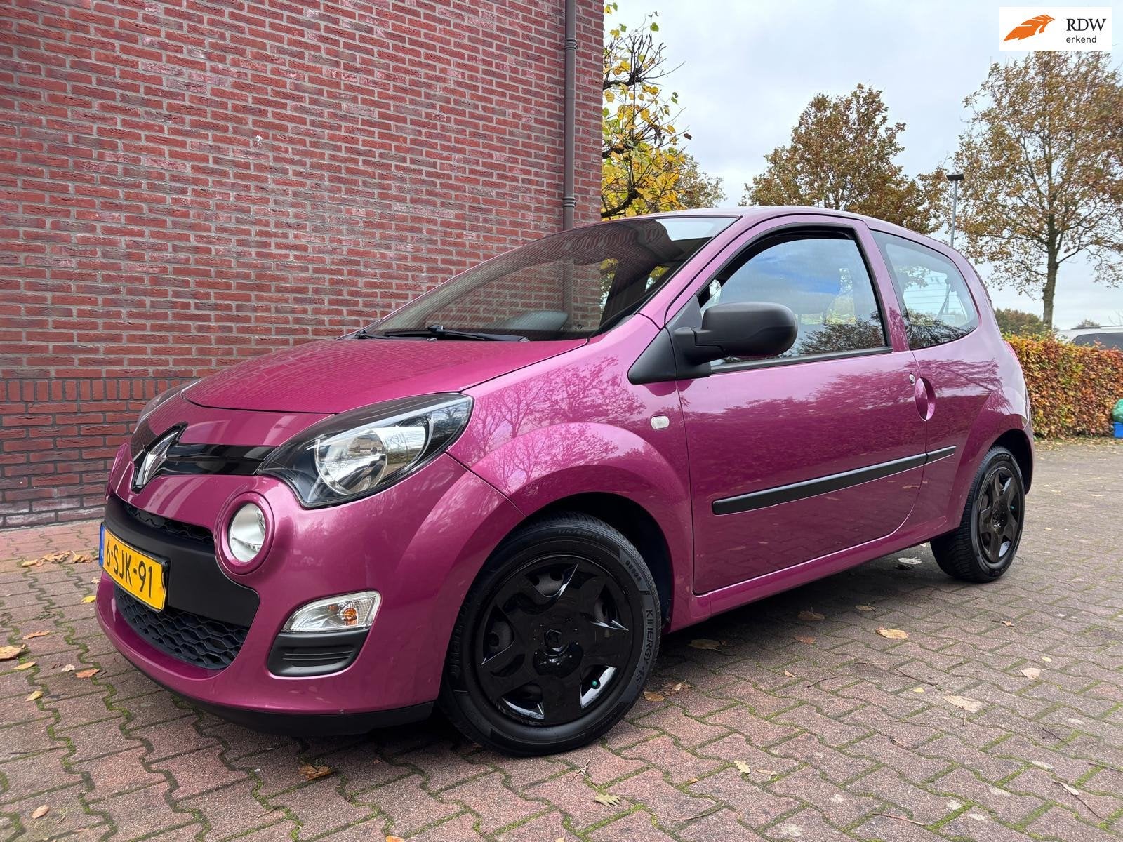 Renault Twingo 1.2 16V Parisienne, Voorwielaandrijving, Gebruikt, Zwart, 4 stoelen