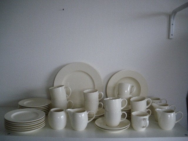 Clarity Plain servies, Overige merken, Ophalen of Verzenden, Zo goed als nieuw, Bord(en)