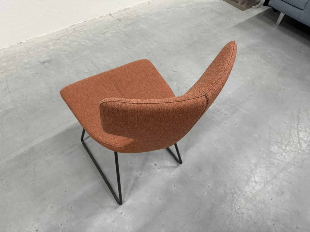 Nieuw Leolux Callas eetkamerstoel feltwool design stoel, Huis en Inrichting, Minder dan 50 cm, Leolux, Info@leolux.nl, Nieuw