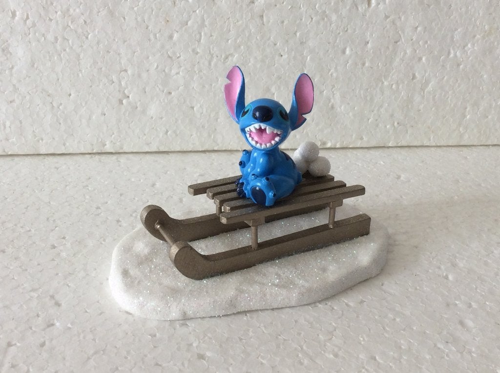 Disney Lilo en Stitch - beeldje - kerstdorp, Verzamelen, Disney, Ophalen of Verzenden, Overige figuren, Zo goed als nieuw, Beeldje of Figuurtje