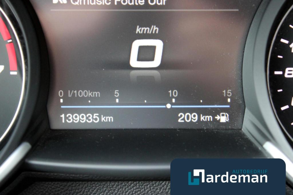 Alfa Romeo Giulia 2.0T Super Veloce Int/ext. Driver assist., Auto's, Automaat, 745 kg, Achterwielaandrijving, 4 cilinders