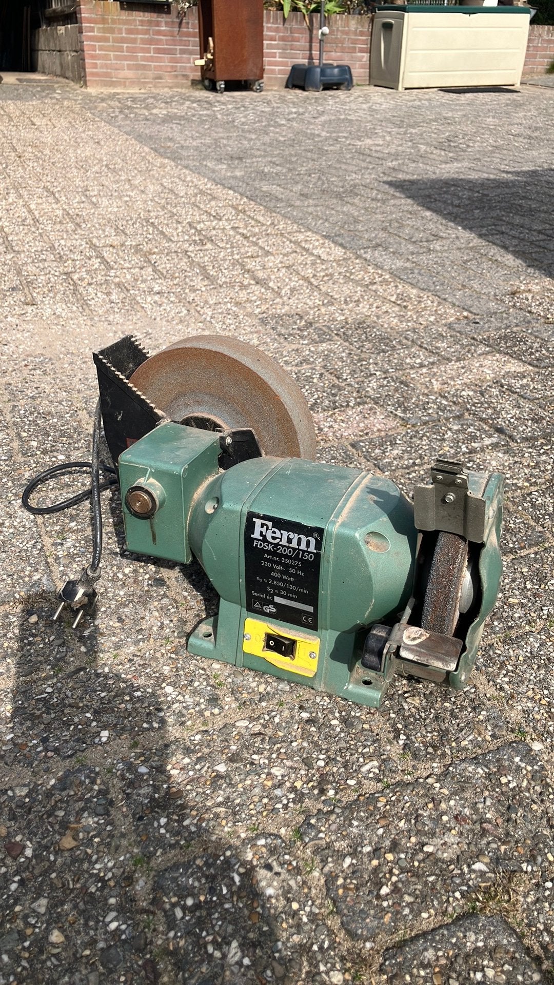 Ferm slijpmachine, Ophalen, Zo goed als nieuw, Minder dan 700 watt, Werkbankslijpmachine