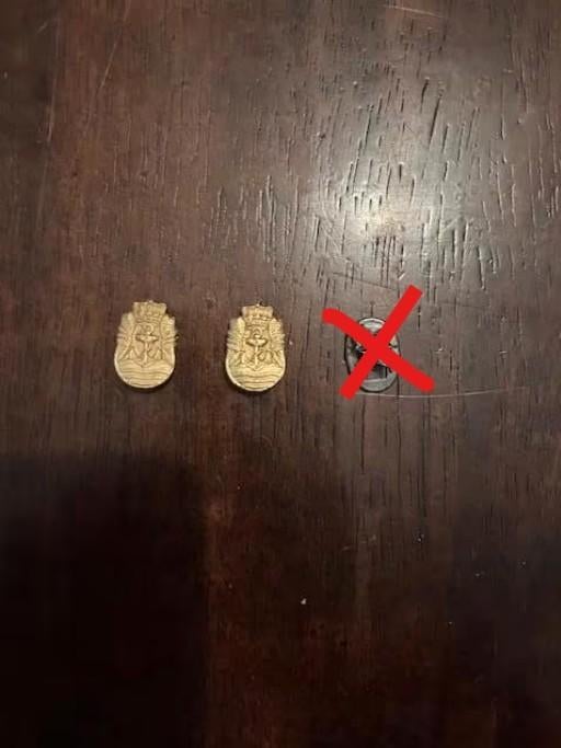 Divers KNIL en Ned. Indie (KL en KM), Verzamelen, Militaria | Algemeen, Ophalen of Verzenden, Landmacht, Nederland, Embleem of Badge