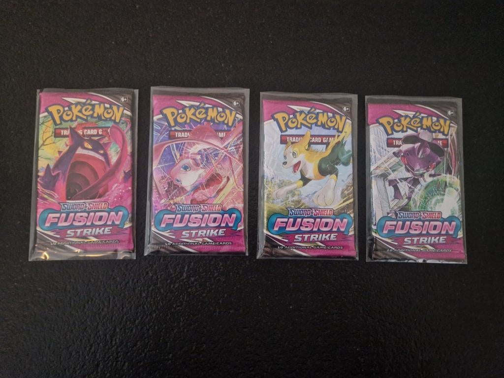 Fusion Strike Pokémon artset. Packs pakjes Gengar Mew, Ophalen of Verzenden, Nieuw, Booster