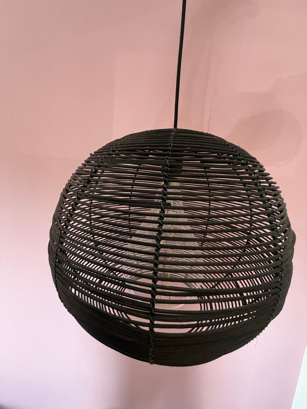 Zwarte lamp met grote glazen binnenlamp, Ophalen of Verzenden, Zo goed als nieuw, Hout