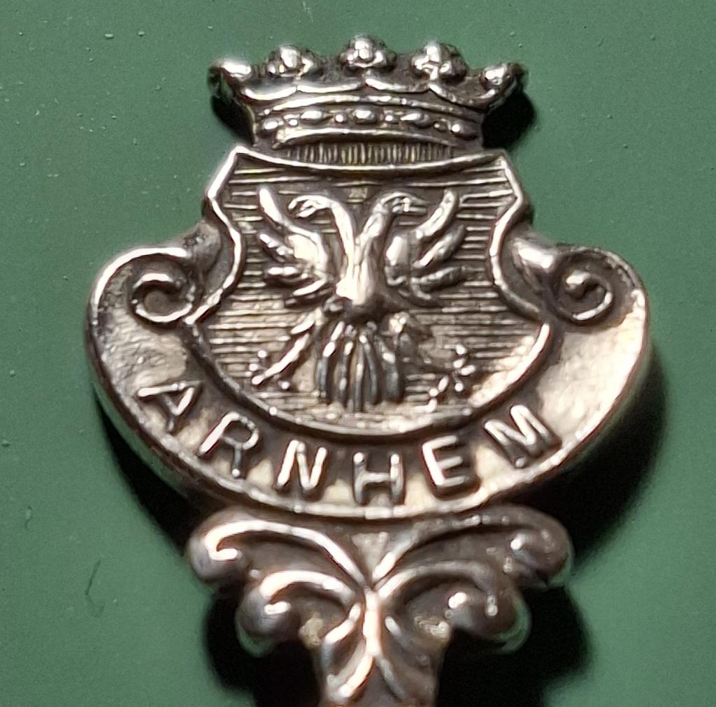 Theelepel Arnhem, Verzenden