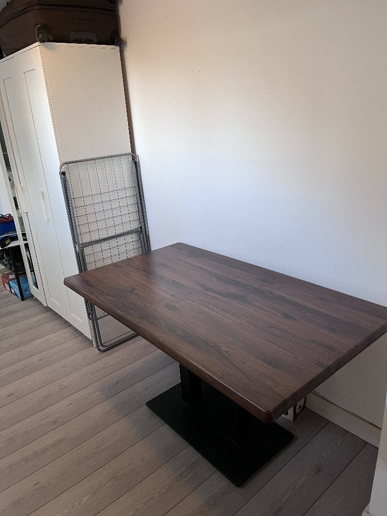 Moderne eettafel 140x80 cm – goede staat, Huis en Inrichting, Tafels | Eettafels, Ophalen, 100 tot 150 cm, 50 tot 100 cm, Zo goed als nieuw