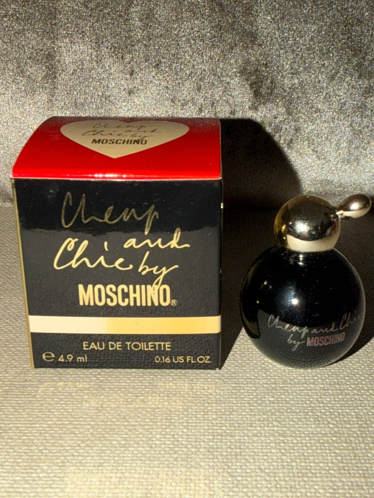 Miniatuur Moschino Cheap & Chic 4,9 ml edt nieuw in doosje, Verzenden, Nieuw, Miniatuur, Gevuld