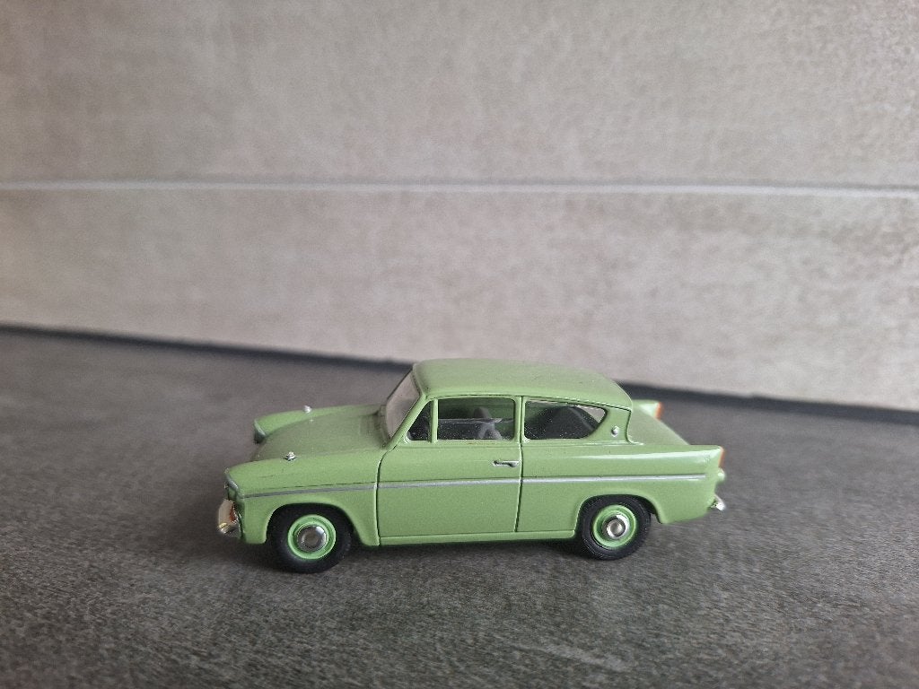 FORD Anglia, Hobby en Vrije tijd, Ophalen of Verzenden, Zo goed als nieuw, Auto, Vanguards