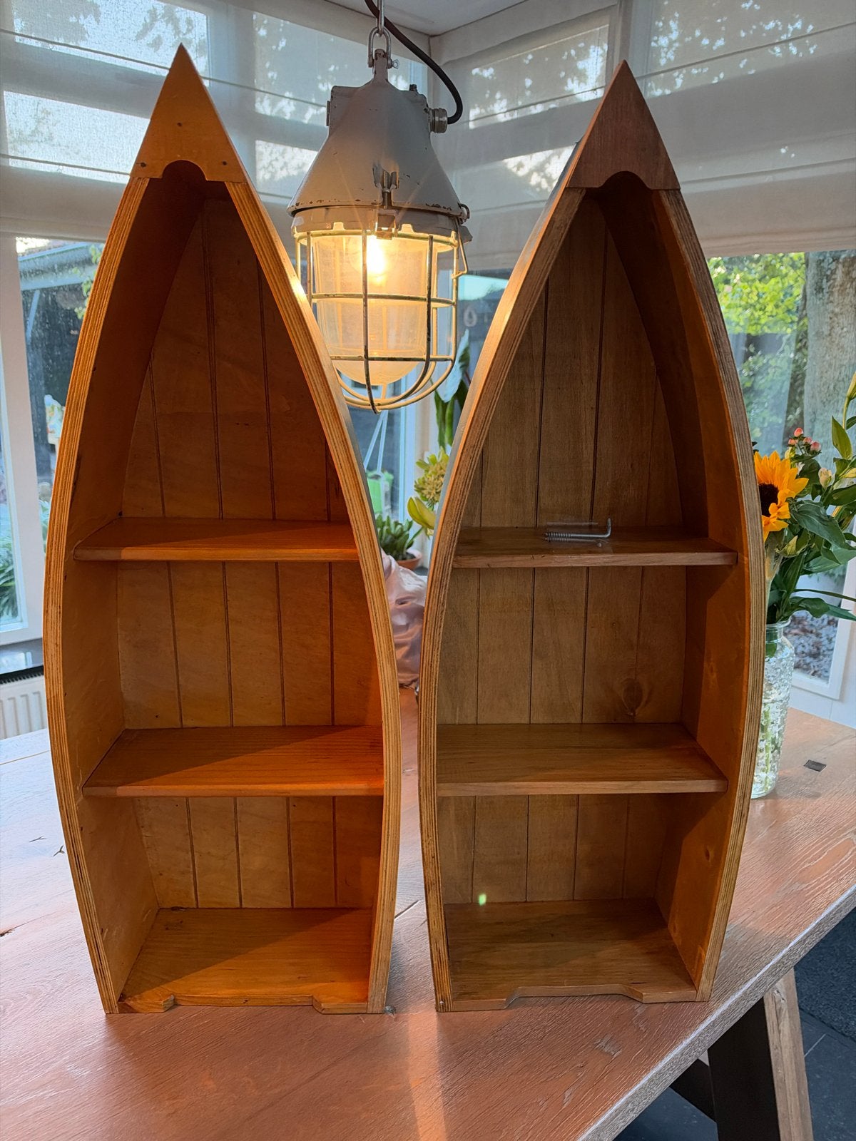 Set van 2 houten bootvormige wandplanken, Huis en Inrichting, Ophalen, Met plank(en), Minder dan 50 cm, Gebruikt