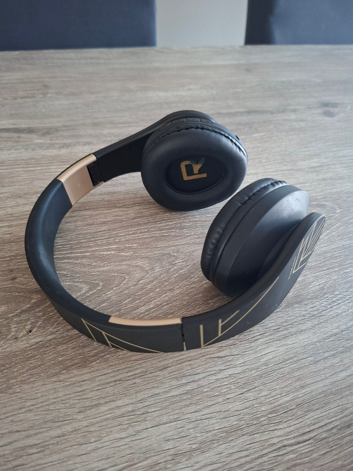 PowerLocus Bluetooth Koptelefoon + beschermhoes, Overige merken, Gebruikt, Ophalen of Verzenden, Over-ear