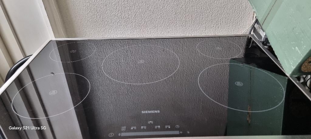 Siemens inbouw inductie kookplaat model EH845FM17E, Witgoed en Apparatuur, Kookplaten, Ophalen, Gebruikt, Energieklasse A of zuiniger