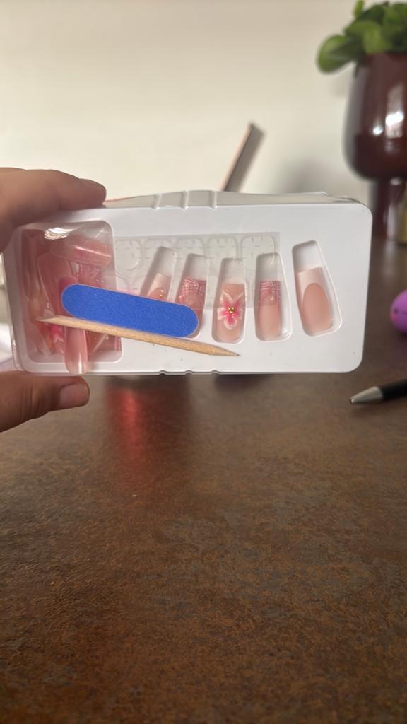 Setje lange nagels, Ophalen of Verzenden, Zo goed als nieuw, Handen en Nagels