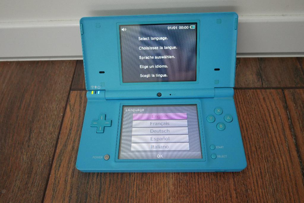 Nintendo DSi Blauw, Spelcomputers en Games, Spelcomputers | Nintendo DS, Ophalen of Verzenden, Gebruikt, Blauw, Dsi