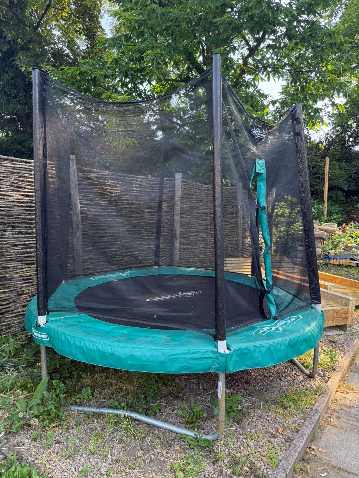 Trampoline van Cranenbroek, Ophalen
