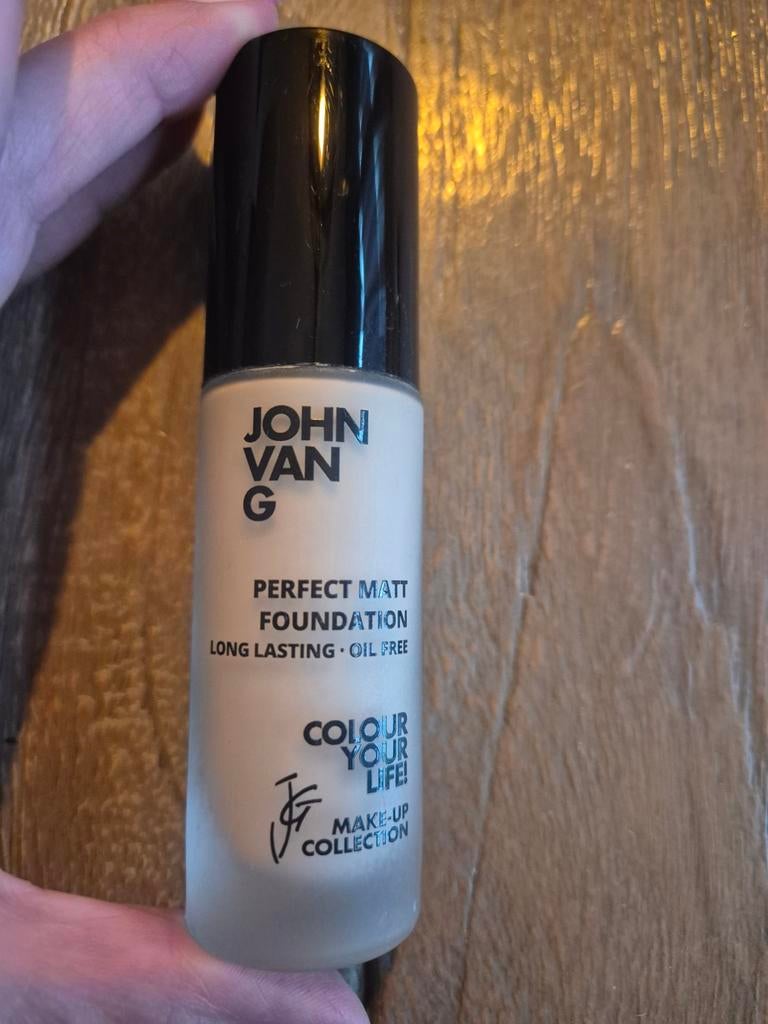 John van G foundation 8, Ophalen of Verzenden, Nieuw, Gehele gezicht, Camouflage