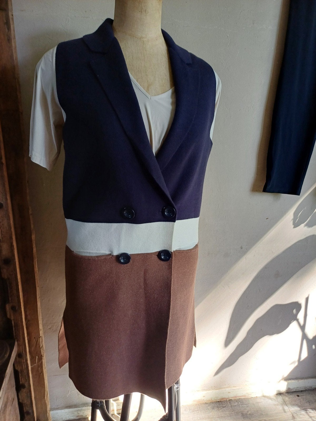 Stijlvolle Mouwloos Vest Promiss M - Donkerblauw, Kleding | Dames, Truien en Vesten, Maat 38/40 (M), Promiss, Blauw, Ophalen of Verzenden