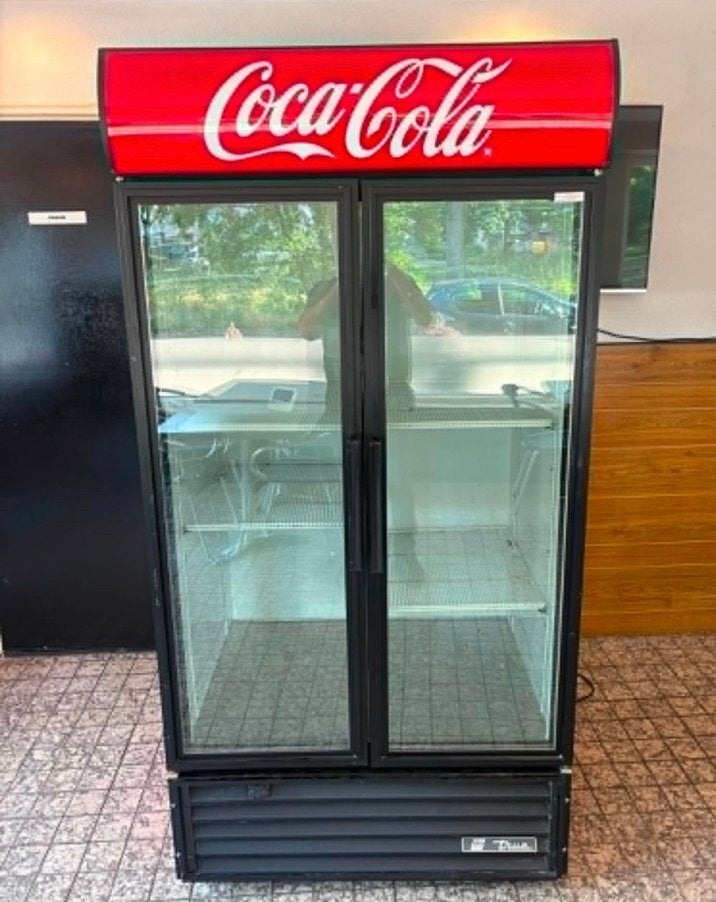 Coca Cola Koelkast, Ophalen