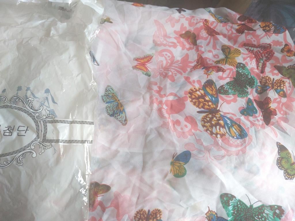 NIEUW Mooie luchtige Bolero omslagdoek met mouwen sjaal, Ophalen of Verzenden, Nieuw, Maat 46/48 (XL) of groter, Lange mouw