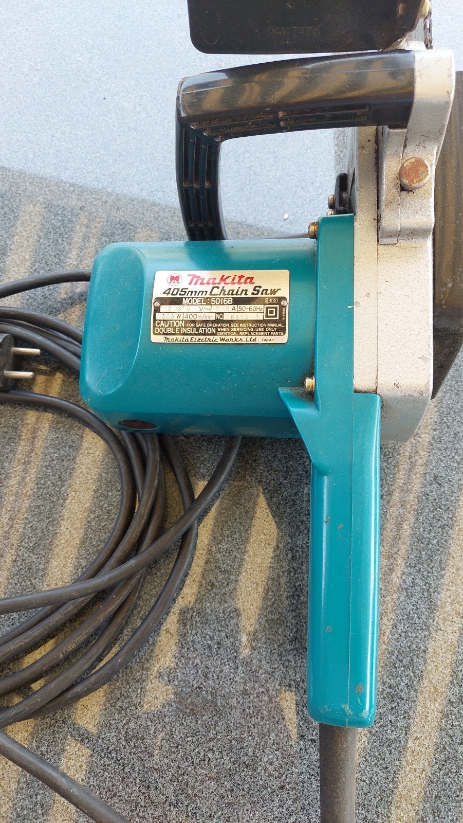 Makita 405mm Kettingzaag Model 5016B, Doe-het-zelf en Verbouw, Gereedschap | Zaagmachines, Gebruikt, 70 mm of meer, Kettingzaag