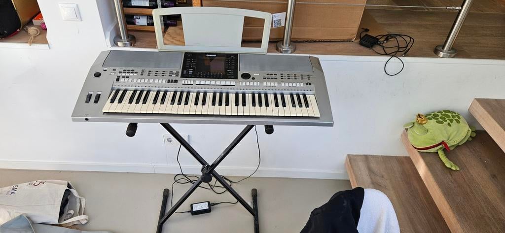 Yamaha PSR S900 Keyboard Digitale Piano, Muziek en Instrumenten, Keyboards, Ophalen, Yamaha, Midi-aansluiting, 61 toetsen