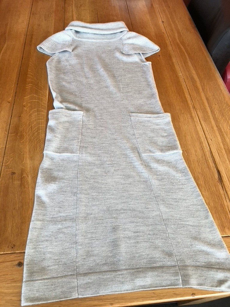 Muisgrijze Stroke by Berry Tielens jurk, maat XS, Verzenden, Zo goed als nieuw, Maat 34 (XS) of kleiner, Grijs
