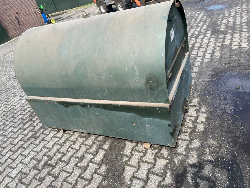 Diesel opslagtank, Ophalen