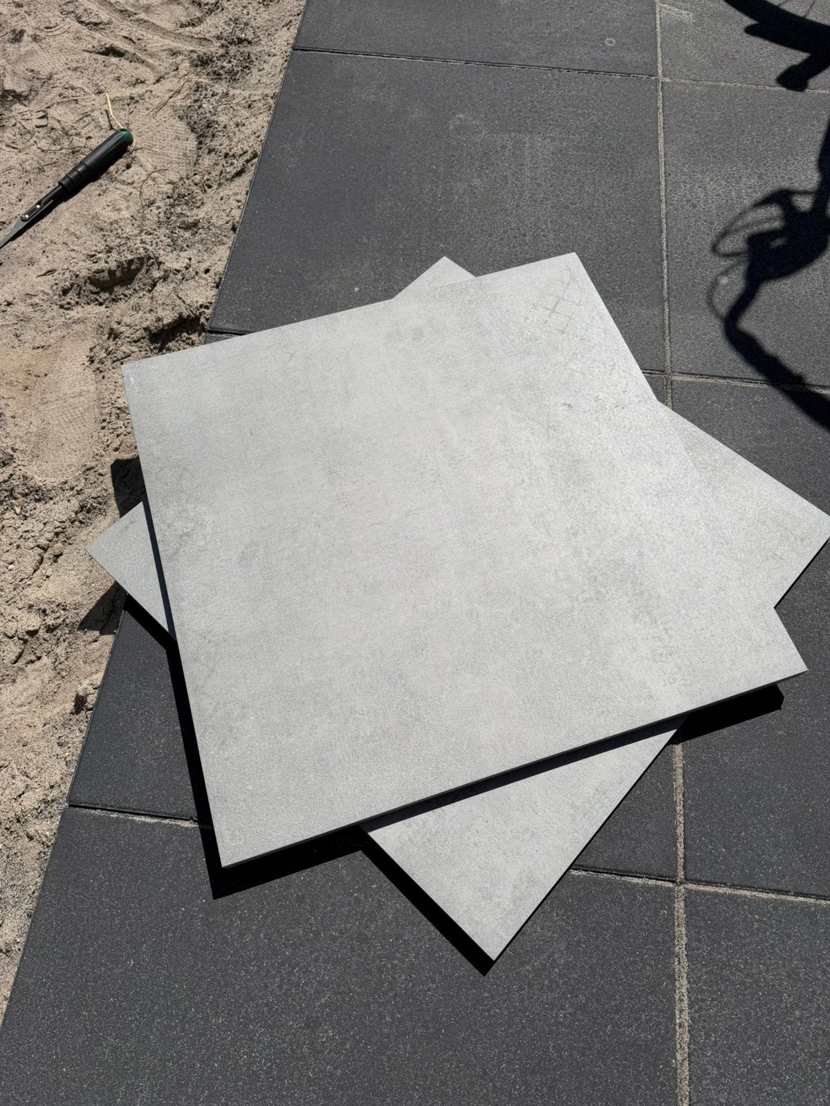 25 stuks licht Grijze keramiche tegels tekoop nieuw!, Doe-het-zelf en Verbouw, Tegels, Ophalen, 60 cm of meer, Keramiek, Zo goed als nieuw