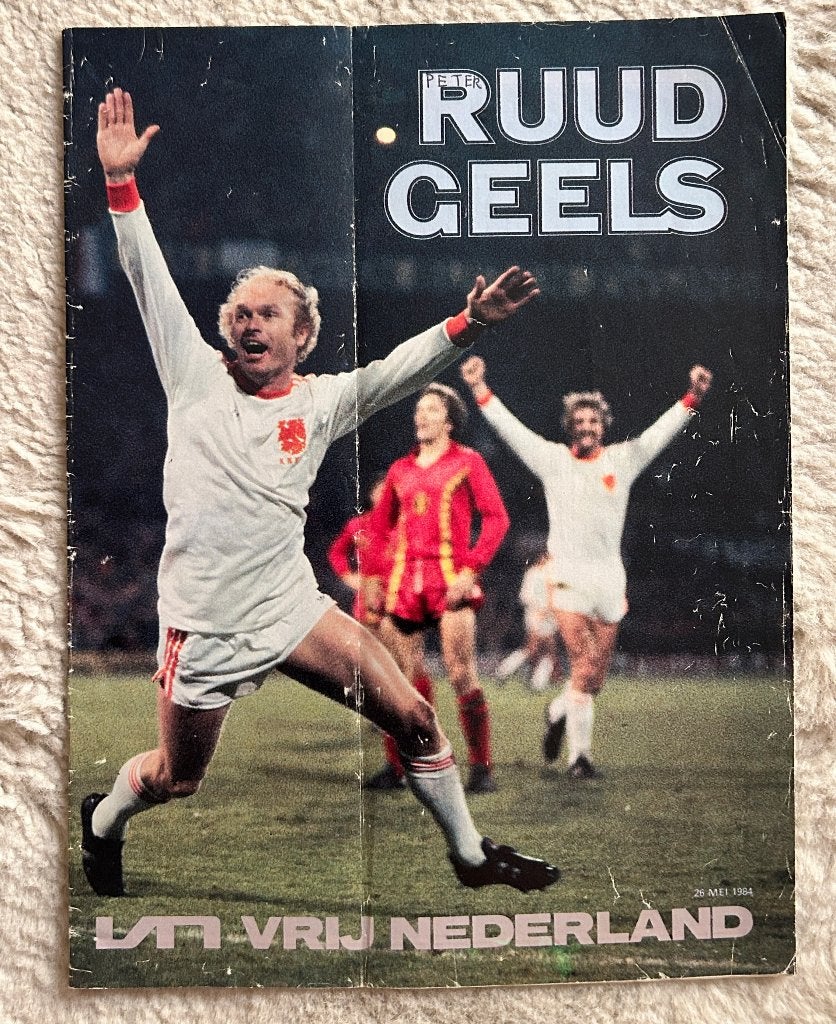 Ruud Geels in Vrij Nederland (1984), Ophalen of Verzenden, Gebruikt, Overige binnenlandse clubs, Boek of Tijdschrift