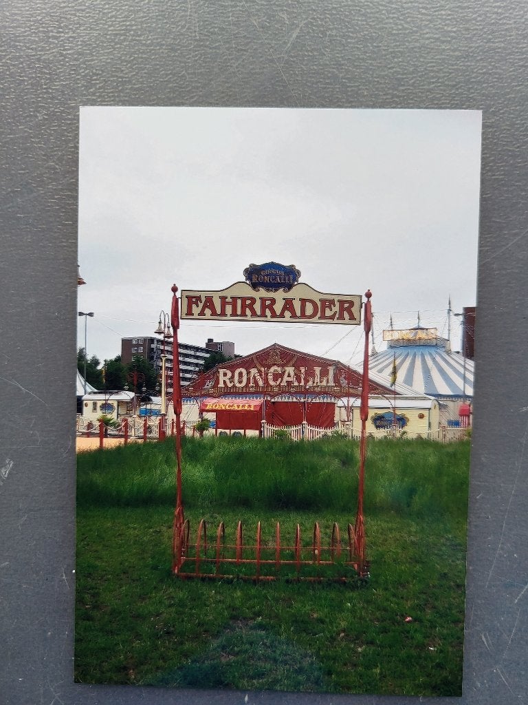 Circus / foto`s Circus Roncalli / Amsterdam 2010, Ophalen of Verzenden, Zo goed als nieuw