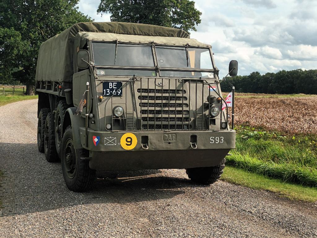 Klassieke DAF YA 328 vrachtwagen ex-leger voertuig 1954, Overige merken, Stof, Overige kleuren, Handgeschakeld