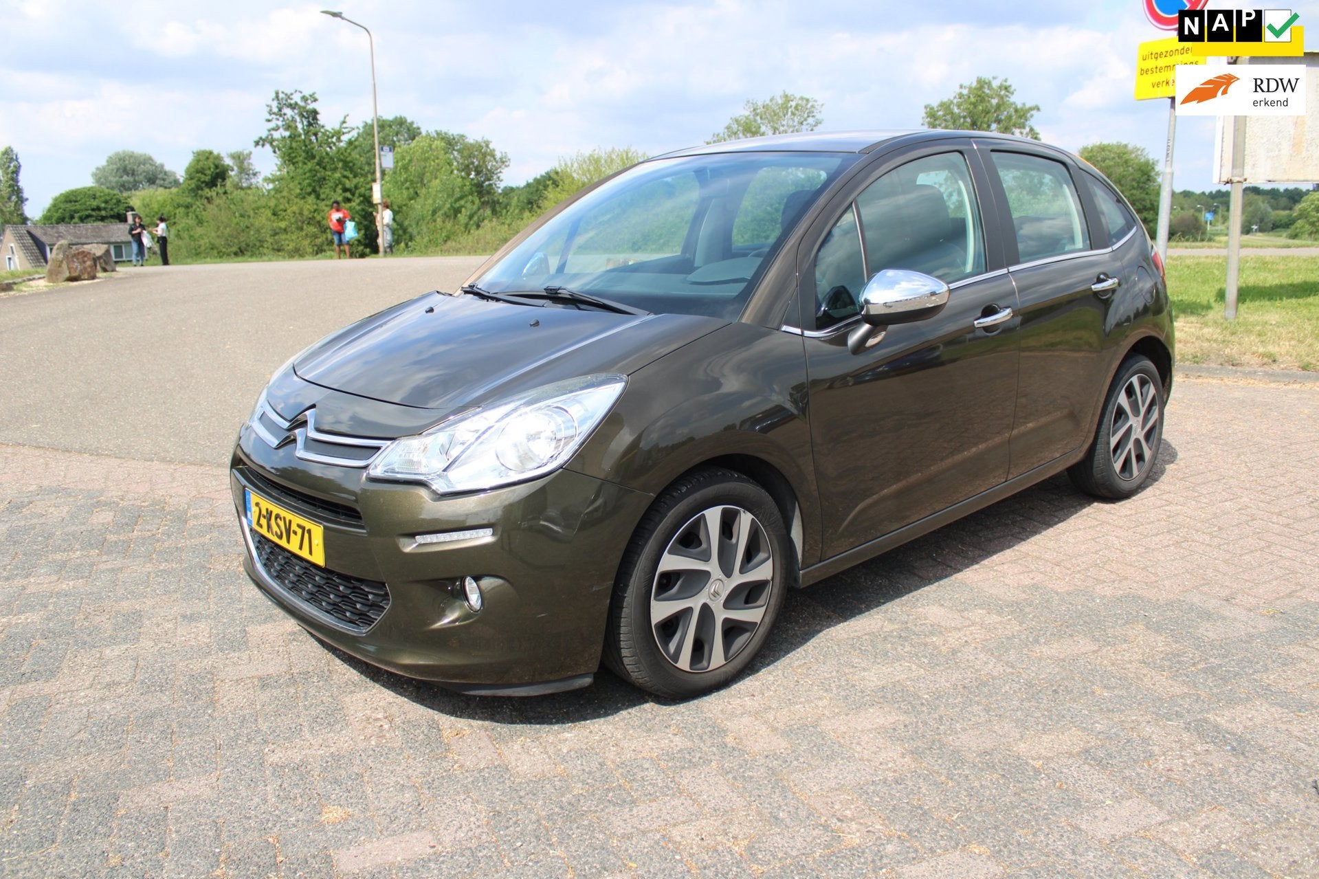 Citroen C3 1.2 VTi Collection, Auto's, Voorwielaandrijving, Euro 5, Gebruikt, 31 €/maand
