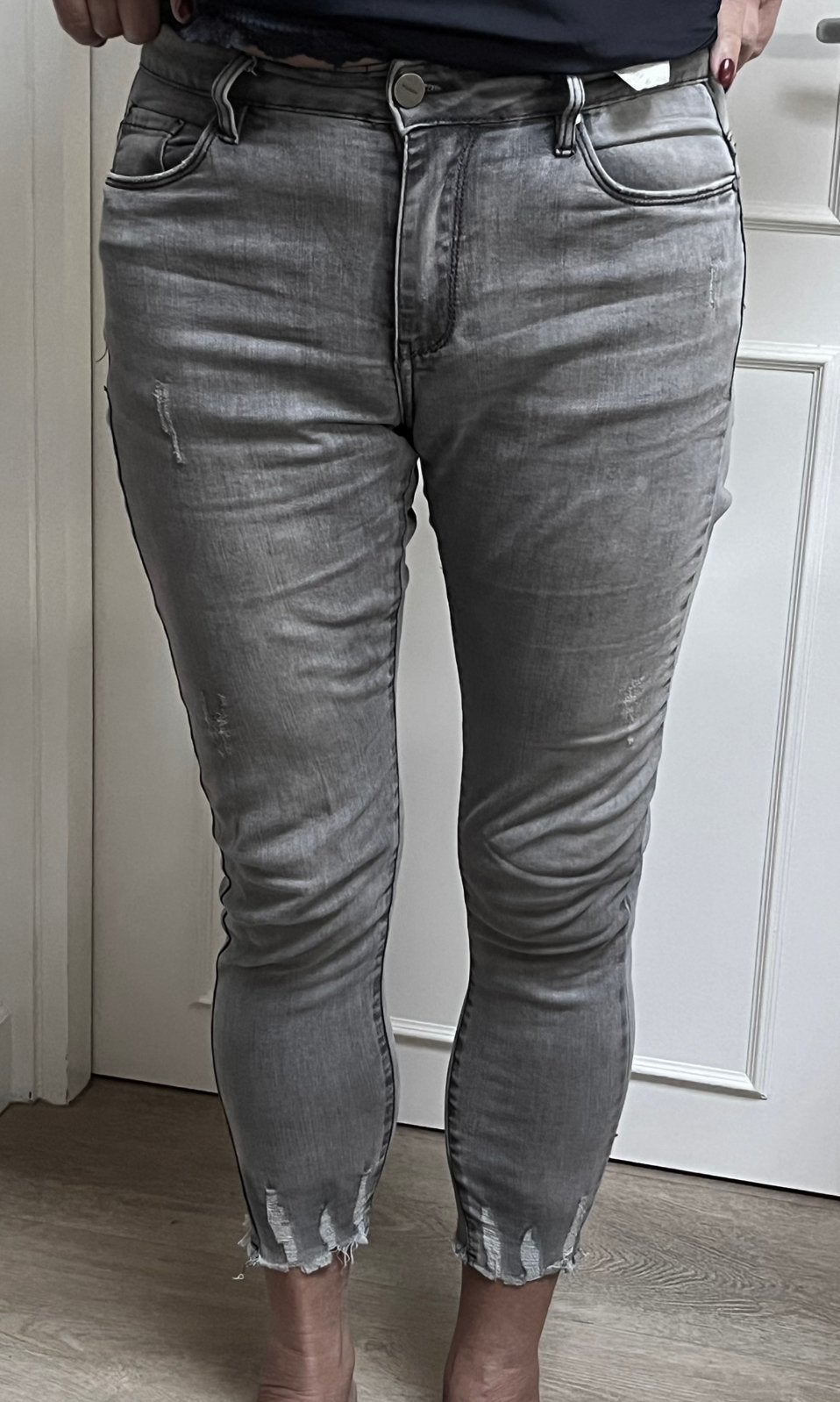 Nieuwe grijs-zwarte jeans van Norfy, maat 38, Kleding | Dames, Spijkerbroeken en Jeans, Verzenden, Zo goed als nieuw, Zwart, W30 - W32 (confectie 38/40)