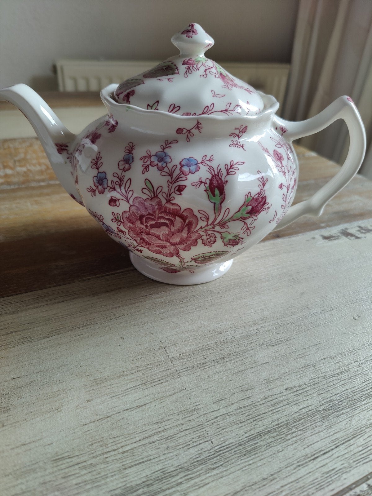 Johnson Brothers Rose chintz theepot, Overige merken, Ophalen of Verzenden, Zo goed als nieuw, Porselein