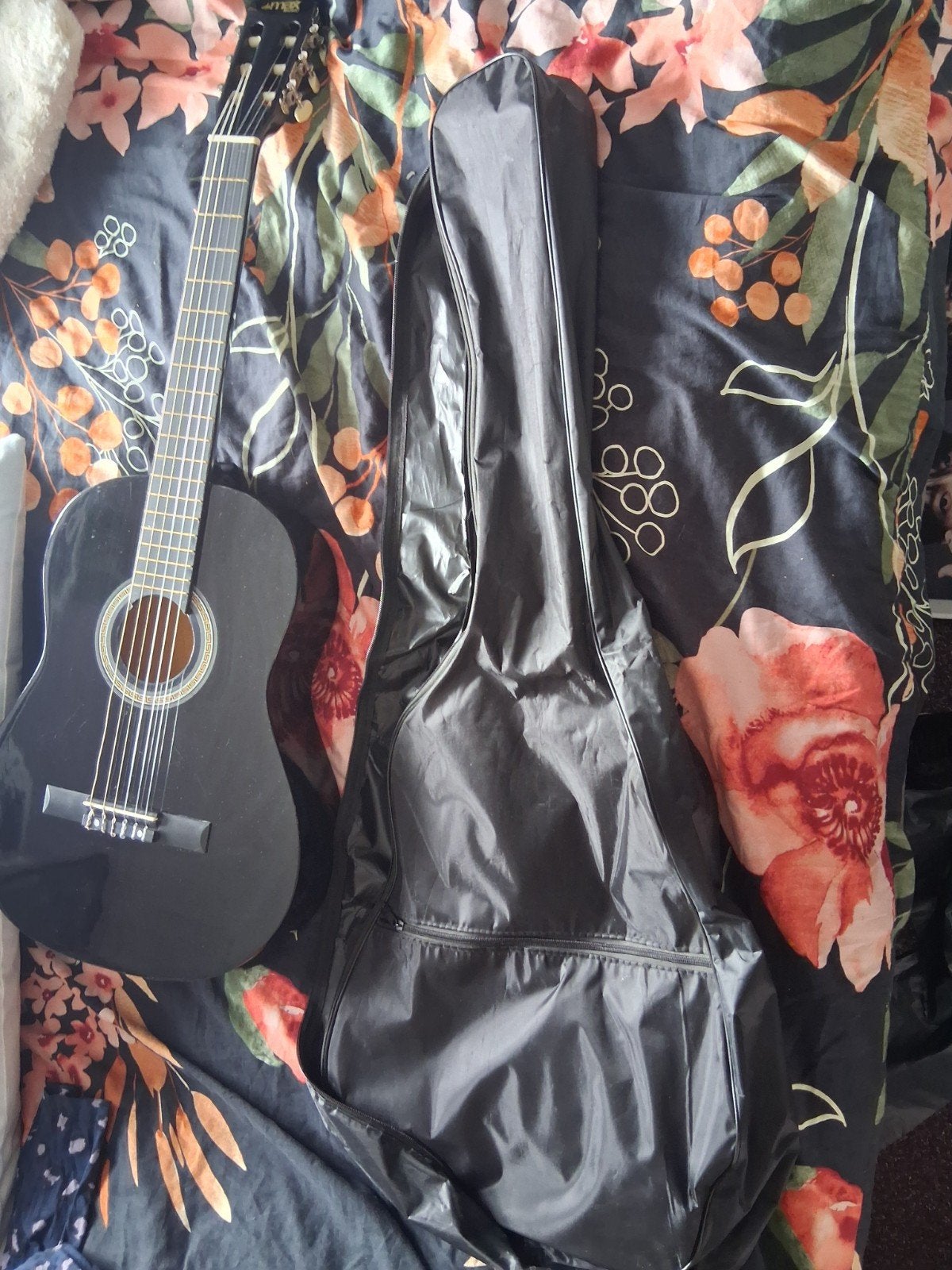 Zwarte Klassieke Gitaar met Hoes - Zo goed als nieuw, Ophalen, Zo goed als nieuw, Klassieke of Spaanse gitaar