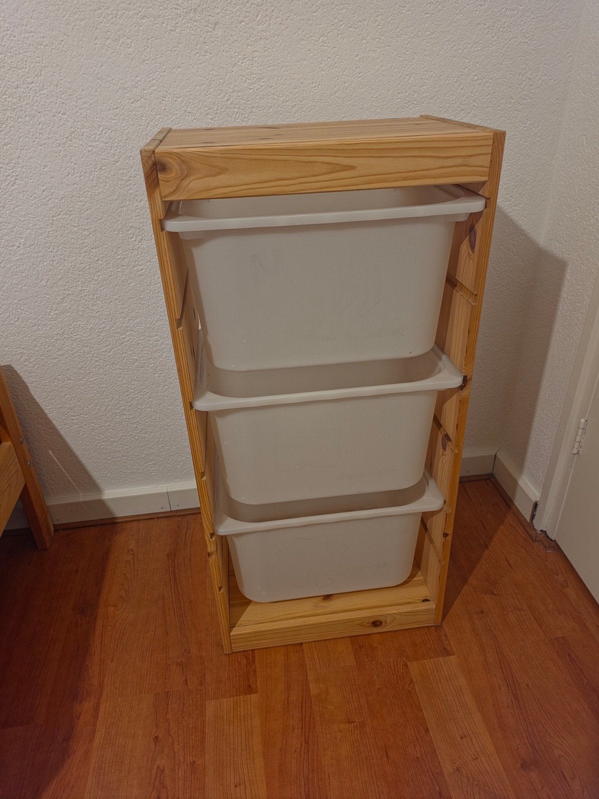 IKEA Trofast opbergcombinatie met 3 witte bakken, Kinderen en Baby's, Ophalen, Zo goed als nieuw, Minder dan 50 cm, 90 tot 105 cm