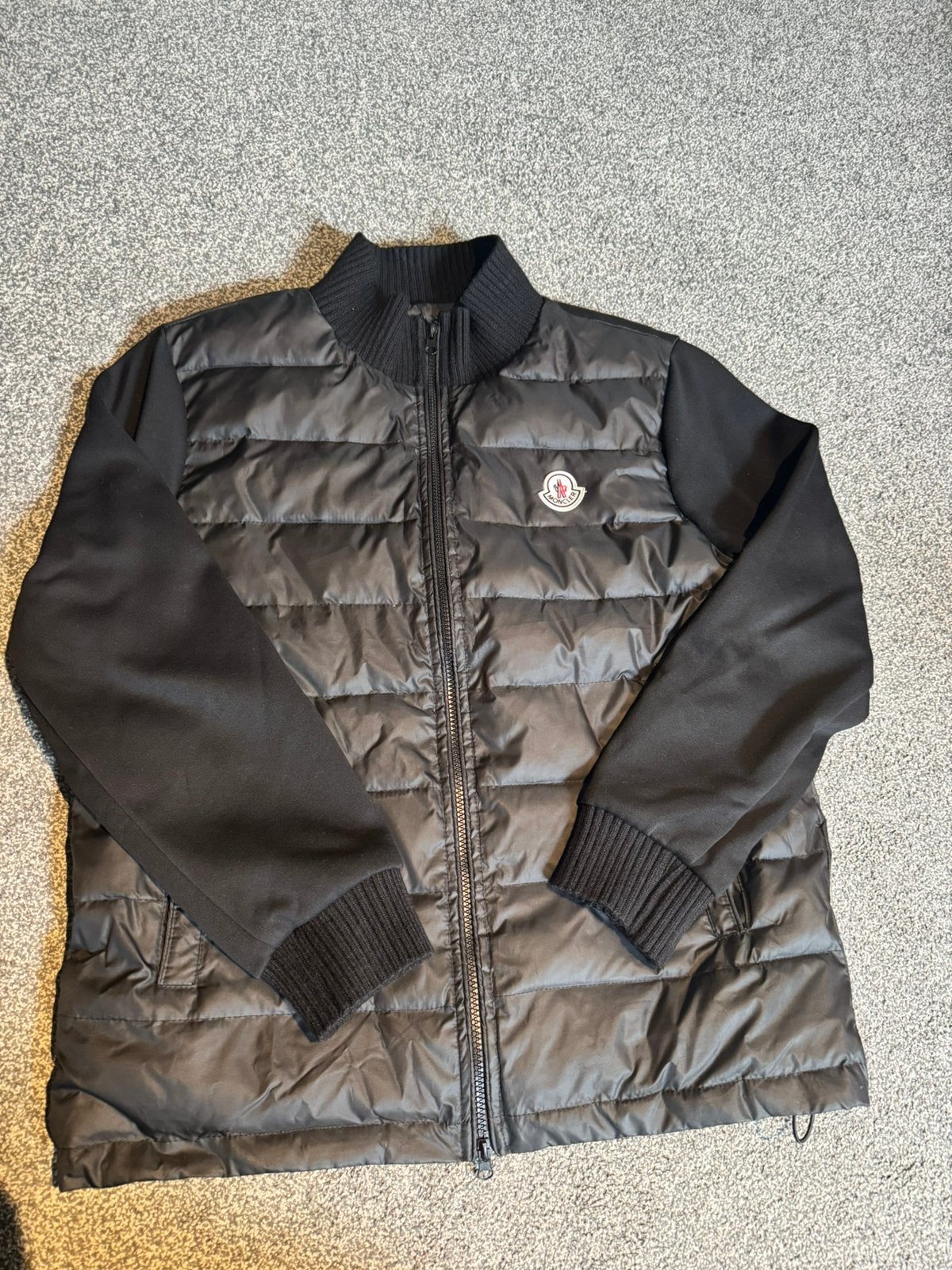 1 op 1 Moncler tussenjas maat M, Ophalen of Verzenden, Zo goed als nieuw, Zwart