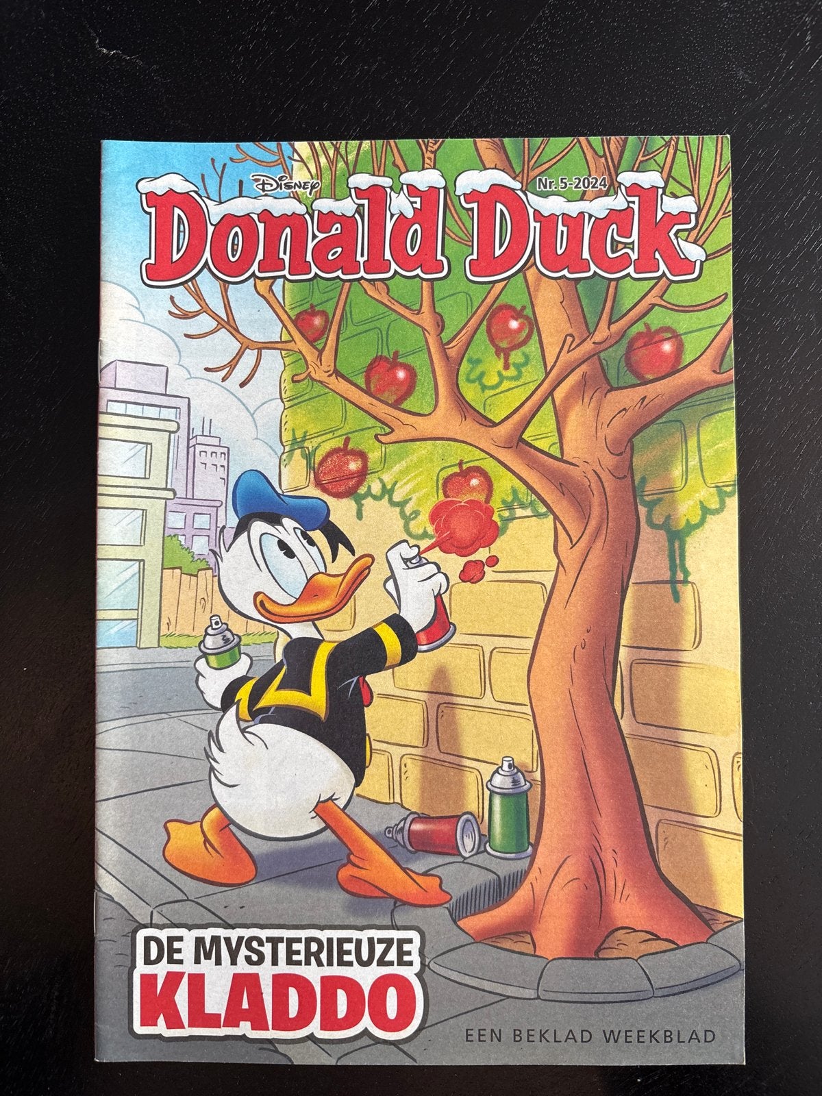 Donald Duck Weekblad Nr. 5-2024 - De Mysterieuze Kladdo, Boeken, Eén stripboek, Ophalen of Verzenden, Nieuw