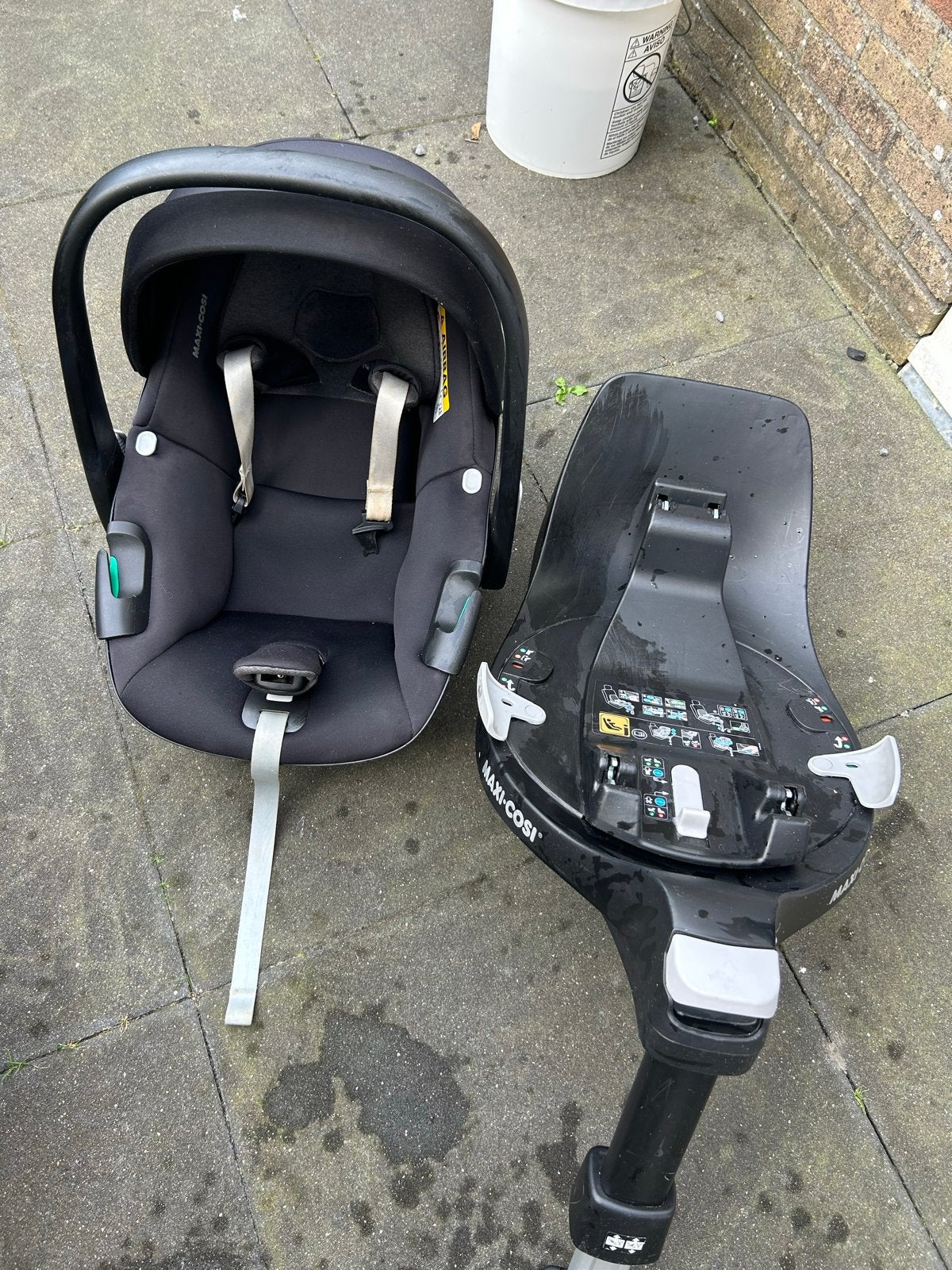 Maxi-Cosi Pebble 360 autostoel met FamilyFix 360 base, Gebruikt, Slaapstand, Ophalen of Verzenden, Isofix