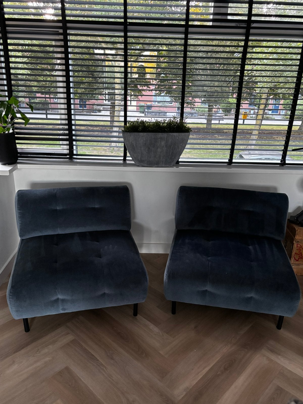 WOOOD fauteuil Lloyd - Velvet - Cloud, Ophalen, Eenpersoons, 75 tot 100 cm, Zo goed als nieuw