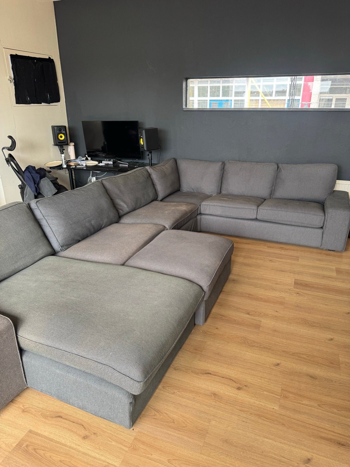 GROTE IKEA BANK: 6-zits hoekbank met chaise longue + hocker, Huis en Inrichting, Banken | Bankstellen, Ophalen, Gebruikt, Hoekbank