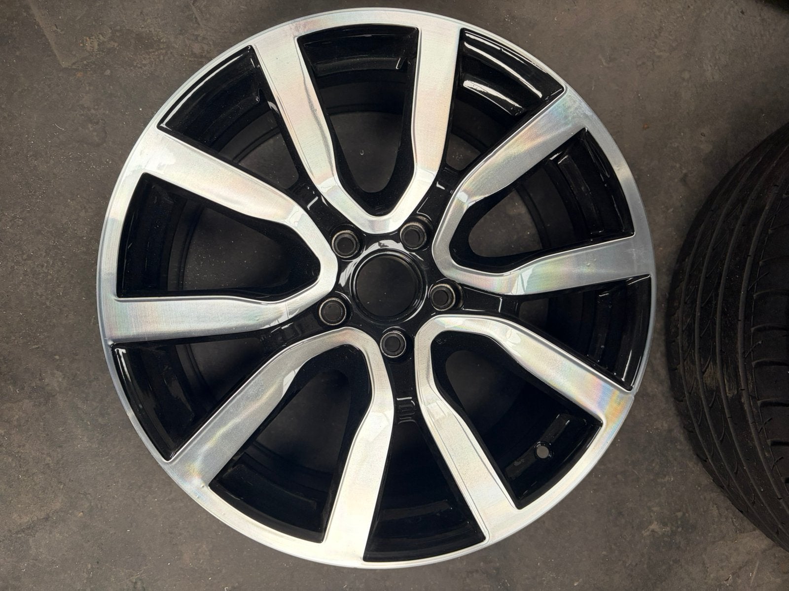 VW Golf 8 GTD GTE Serron velg los origineel 5K0601025AC, Ophalen, 18 inch, Velg(en), Zomerbanden