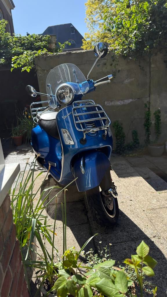 Vespa 300 GTS i.e. ABS & Traction Control, Particulier, Scooter