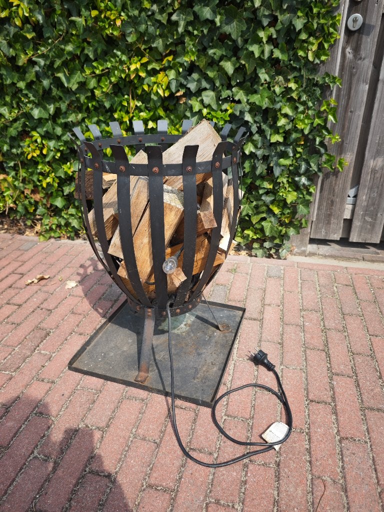 Vuurkorf met houtblokken en sfeerverlichting, Ophalen, Zo goed als nieuw, Vuurkorf